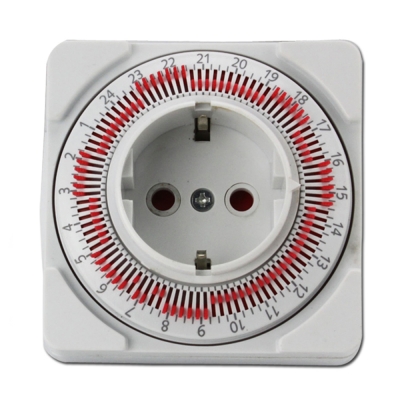 Digital timer with EU plug and socket