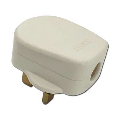 white color 13a uk plug